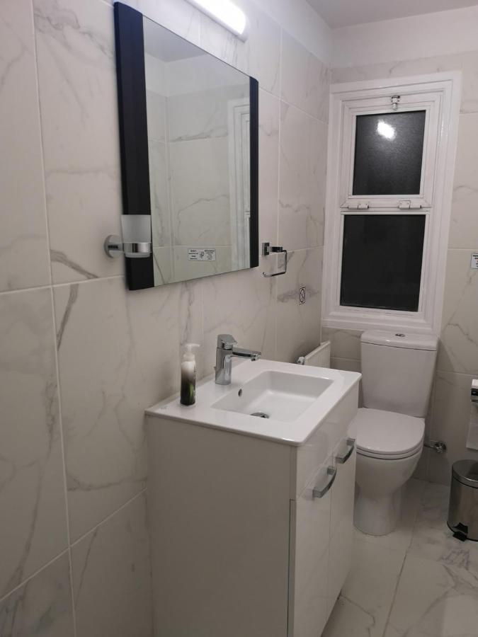 Kalidonia Residence Suite Nicosia , Spacious 2 Bedroom Suite With Office Exteriör bild